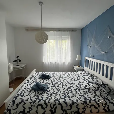 Captain's **** * Οπατία